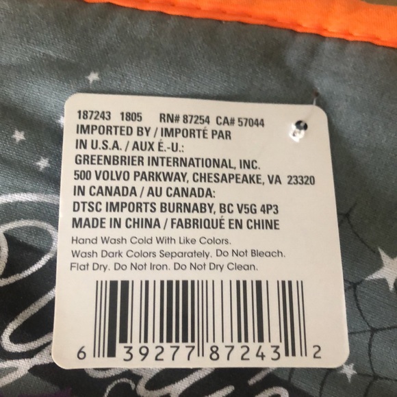 BUNDLE 2 HALLOWEEN OVEN MITTS • NWT - Picture 8 of 10